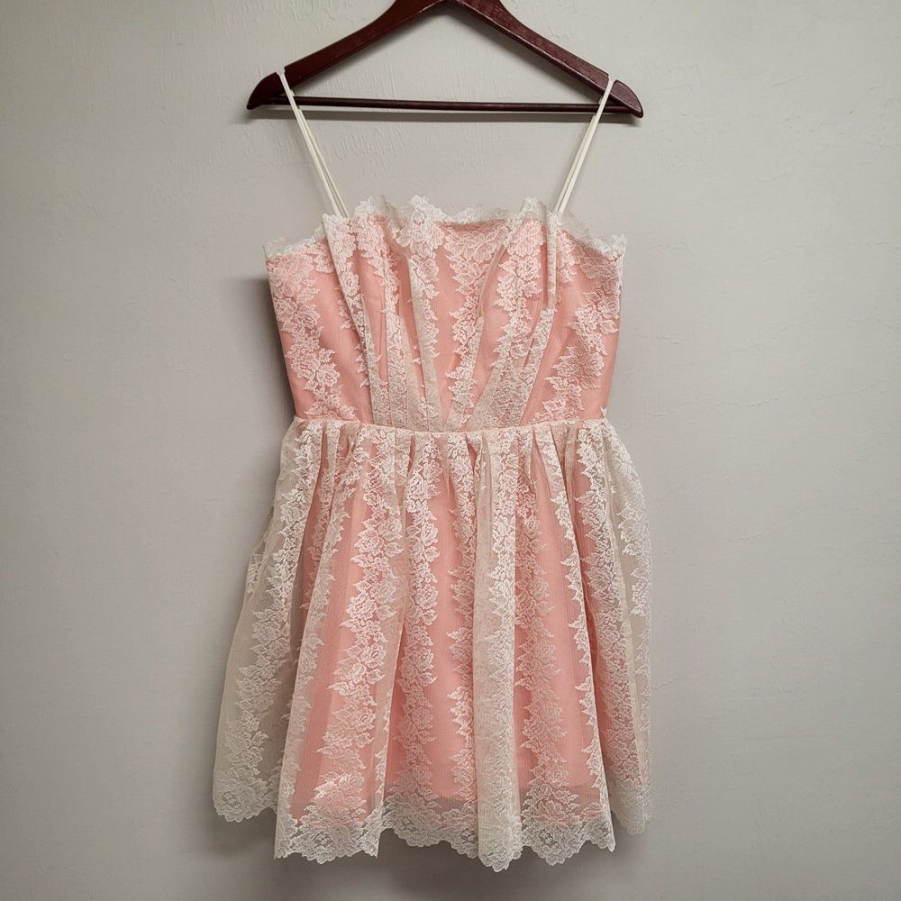 NWT Topshop Womens Pink Floral Lace Mini Dress size 8